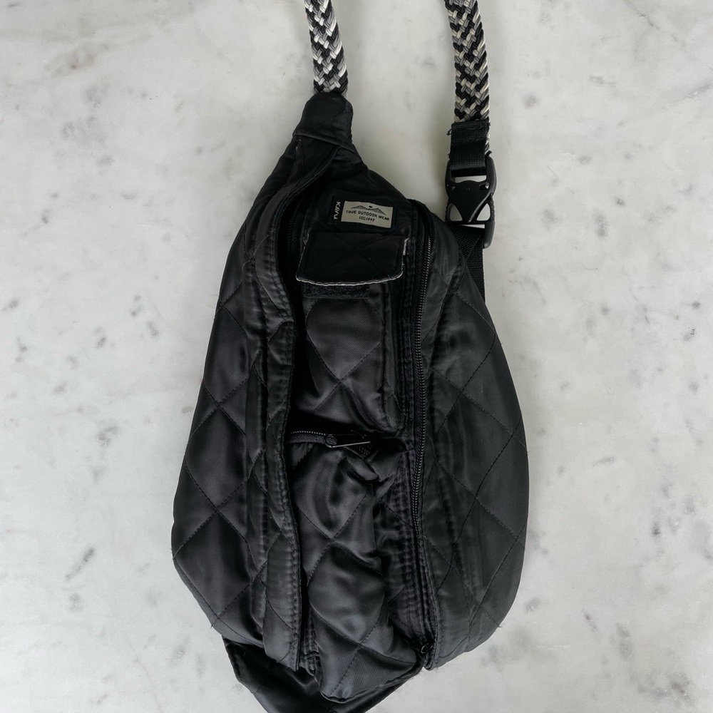 Kavu
Rope Puff Quilted Sling Backpack